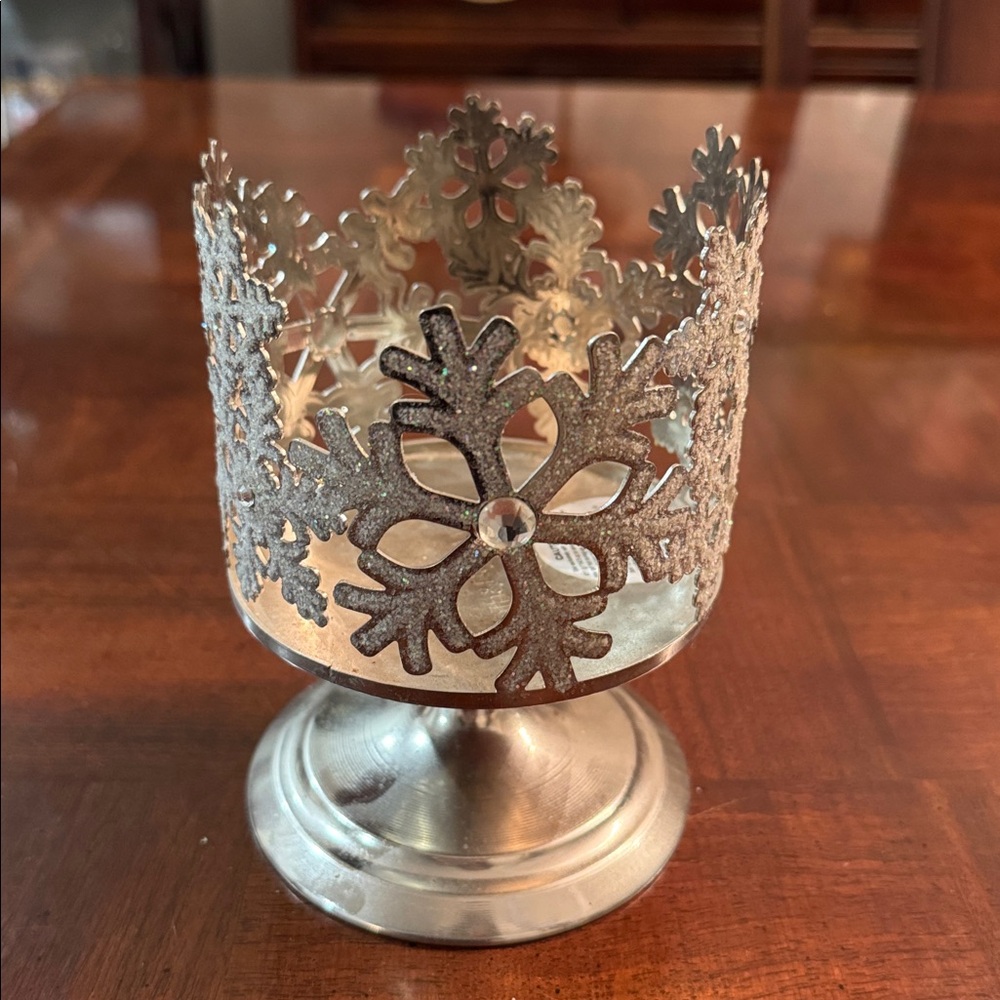 Bath & Bodys Works Pedestal 3 Wick Candle Holder Glitter Snowflake Holiday